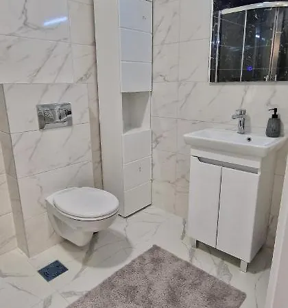 Portovaradin * פטרוברדין